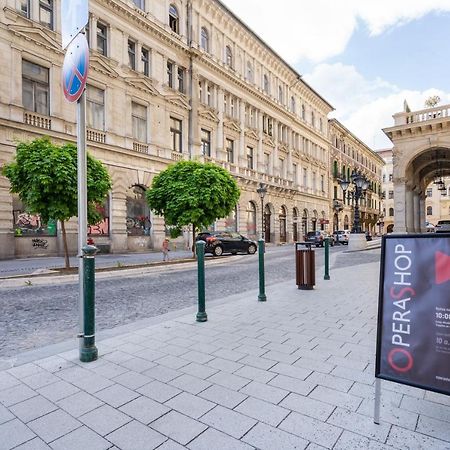 Opera Luxury Apartment With Free Parking Budapest Eksteriør billede
