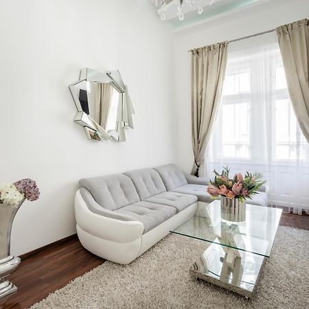 Opera Luxury Apartment With Free Parking Budapest Eksteriør billede