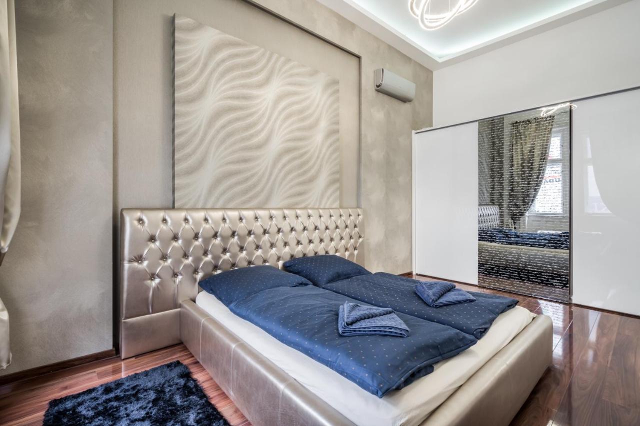 Opera Luxury Apartment With Free Parking Budapest Eksteriør billede