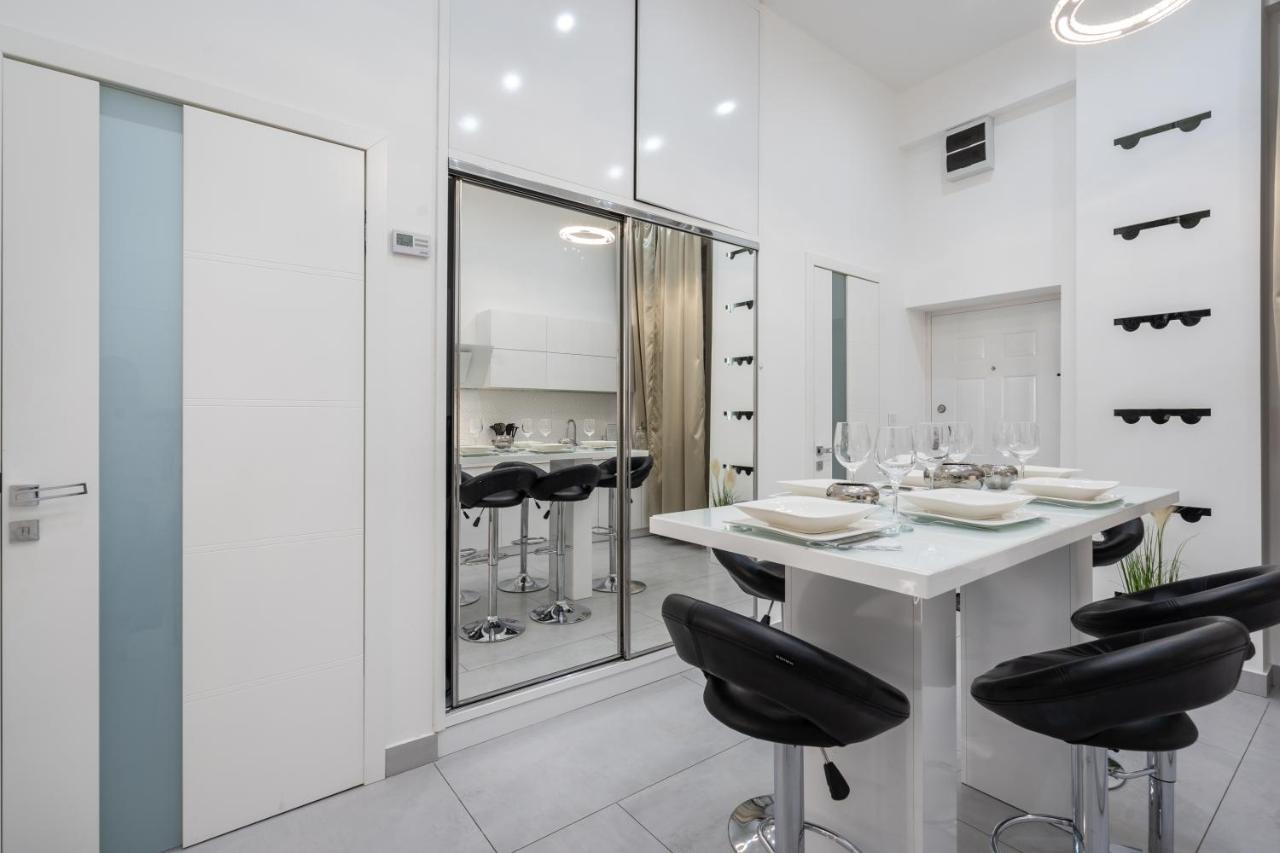 Opera Luxury Apartment With Free Parking Budapest Eksteriør billede