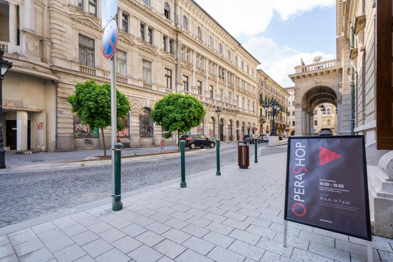 Opera Luxury Apartment With Free Parking Budapest Eksteriør billede