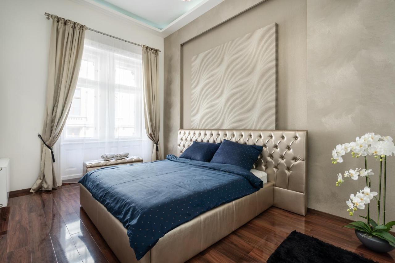 Opera Luxury Apartment With Free Parking Budapest Eksteriør billede