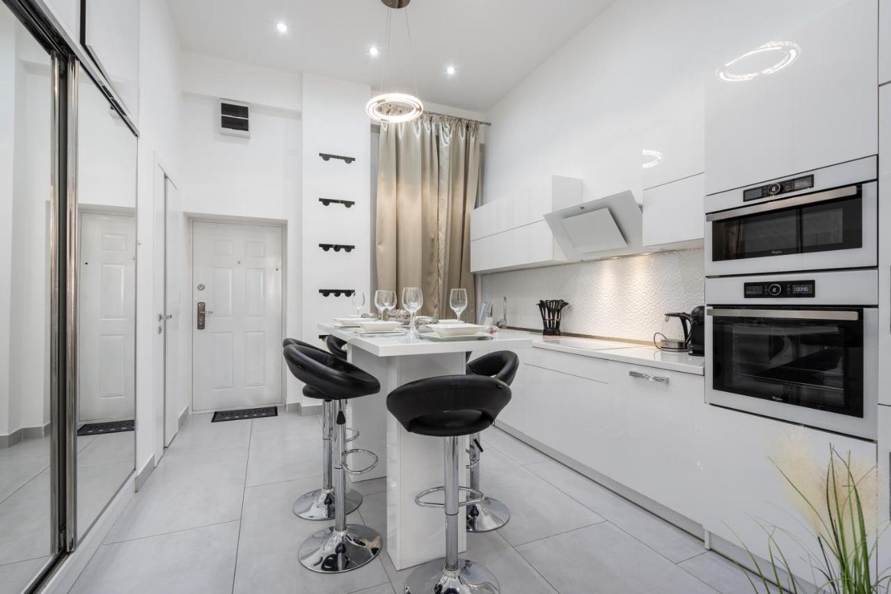 Opera Luxury Apartment With Free Parking Budapest Eksteriør billede